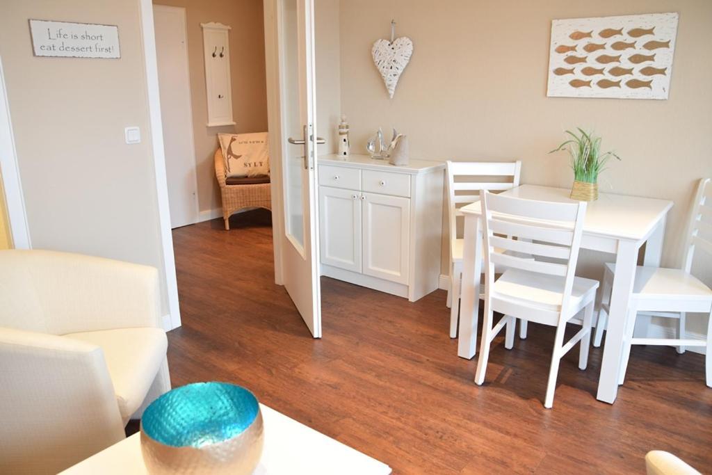 ווסטרלנד Schoenes Neues Hochwertig Renoviertes 2-Zimmer Appartement In Der 4. Etage. מראה חיצוני תמונה